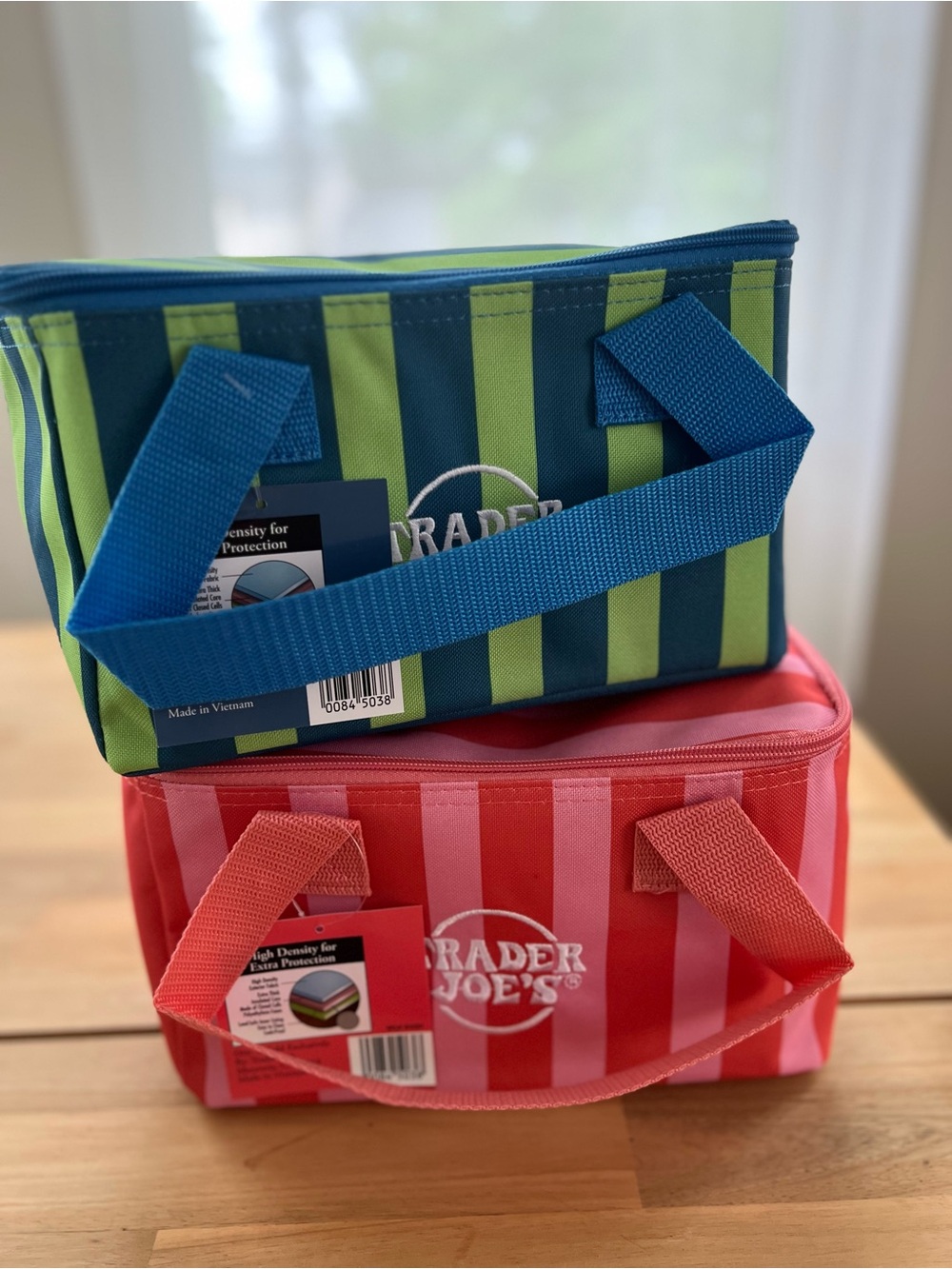 NWT Set of 2 2026 Trader Joe's Mini Insulated Bags